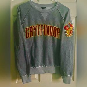 From the Wizarding World of House Gryffandor matching Sweatshirt & T-Shirt Set